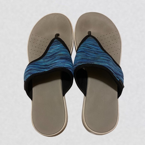 Aerosoles Memory Foam Sandals - Picture 4 of 7